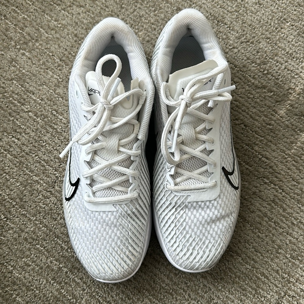 Nike vapor 11 tennis shoes